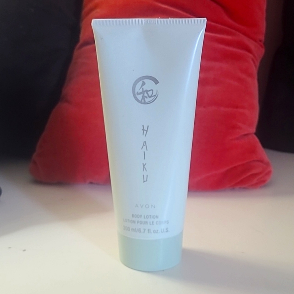 AvonAvon Haiku Body Lotion